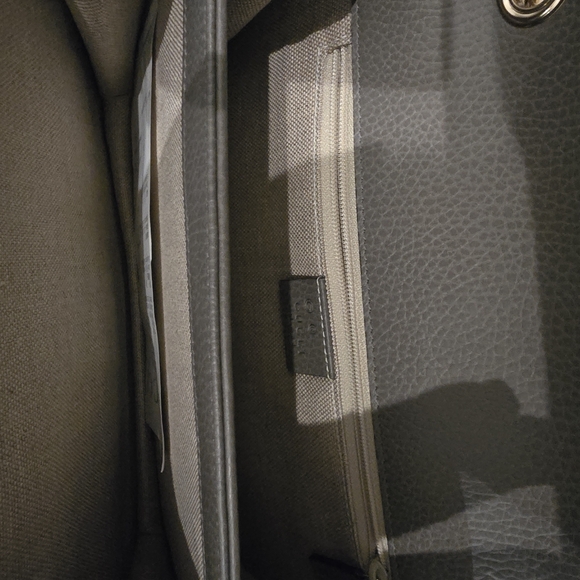 Gucci Interlocking GG Gray Leather Shoulder Bag - Picture 6 of 10